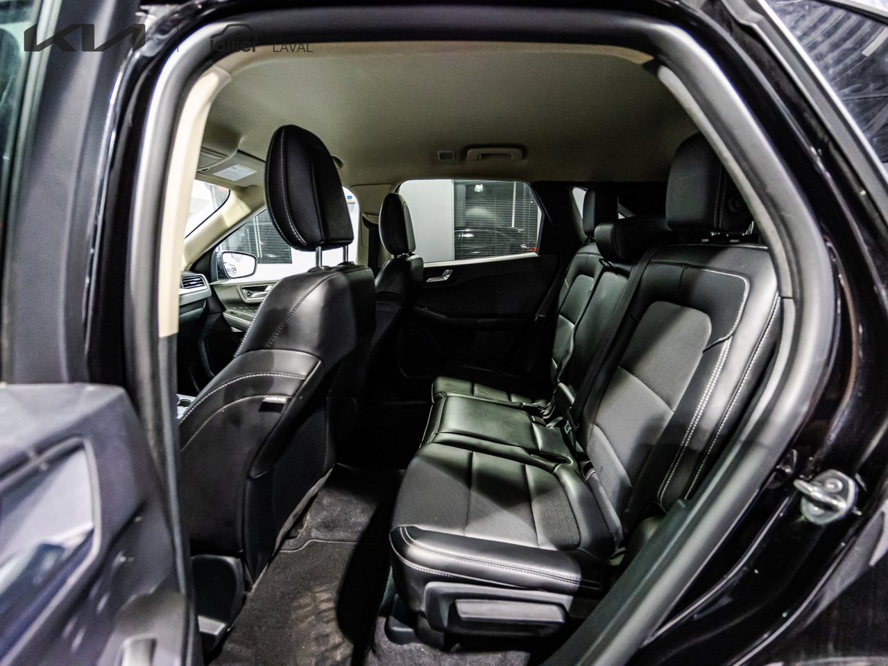 2016 Hyundai Elantra - Image 15