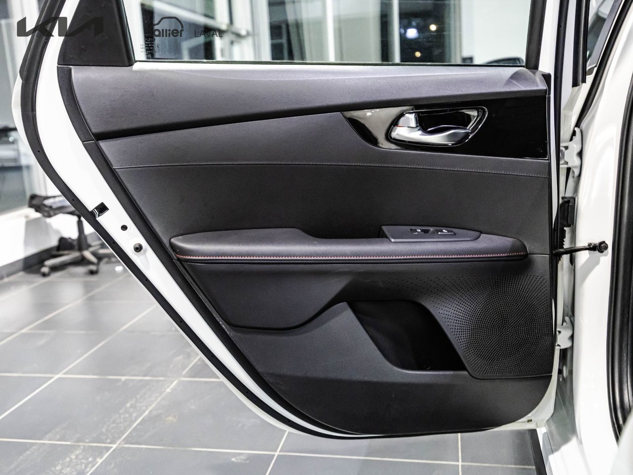 2019 Honda Civic - Image 27