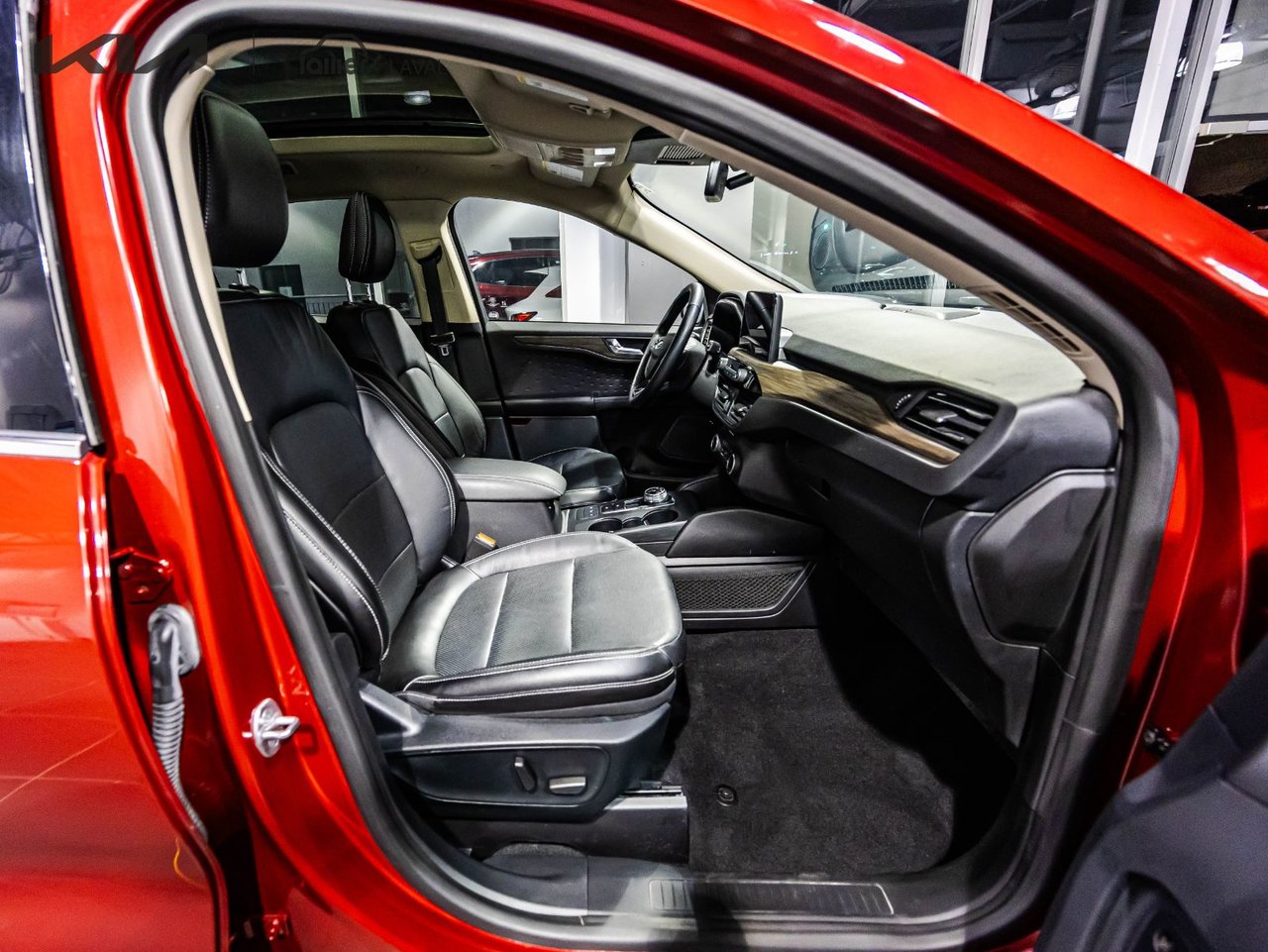 2021 Toyota Corolla Hatchback - Image 11