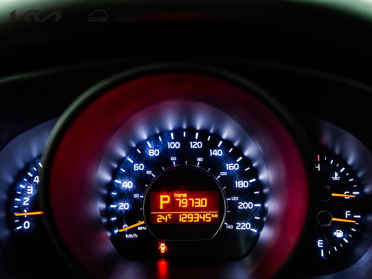 2026 Ford Explorer - Image 6
