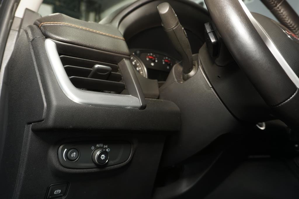 2024 Toyota Corolla - Image 13