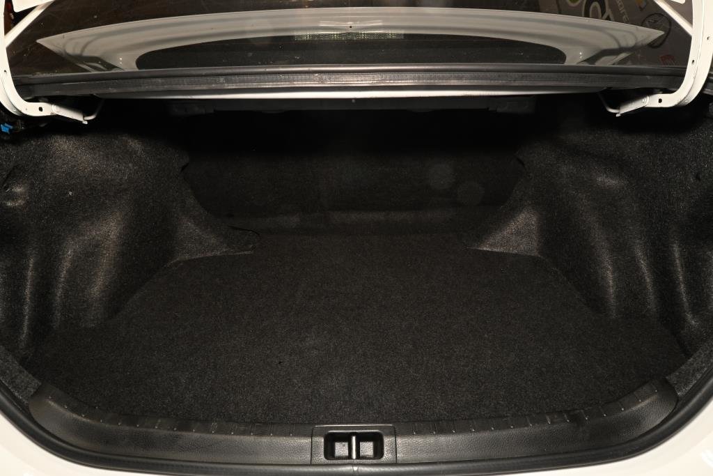 2021 RAM 1500 Classic - Image 12