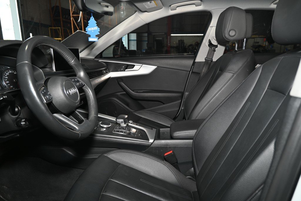 2024 Volvo XC60 - Image 9