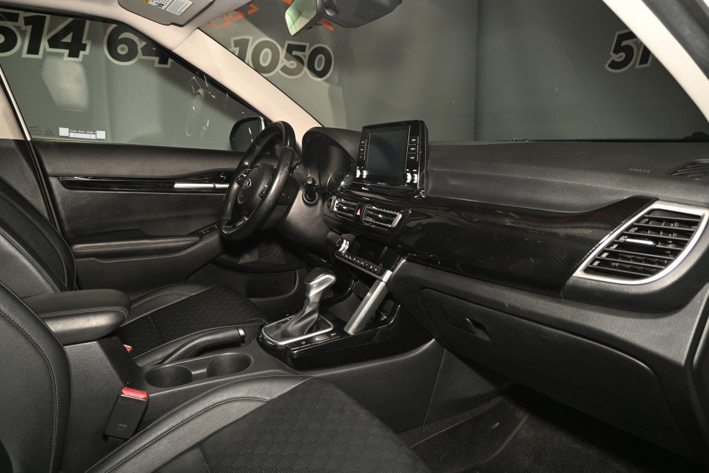 2026 Ford Explorer - Image 3