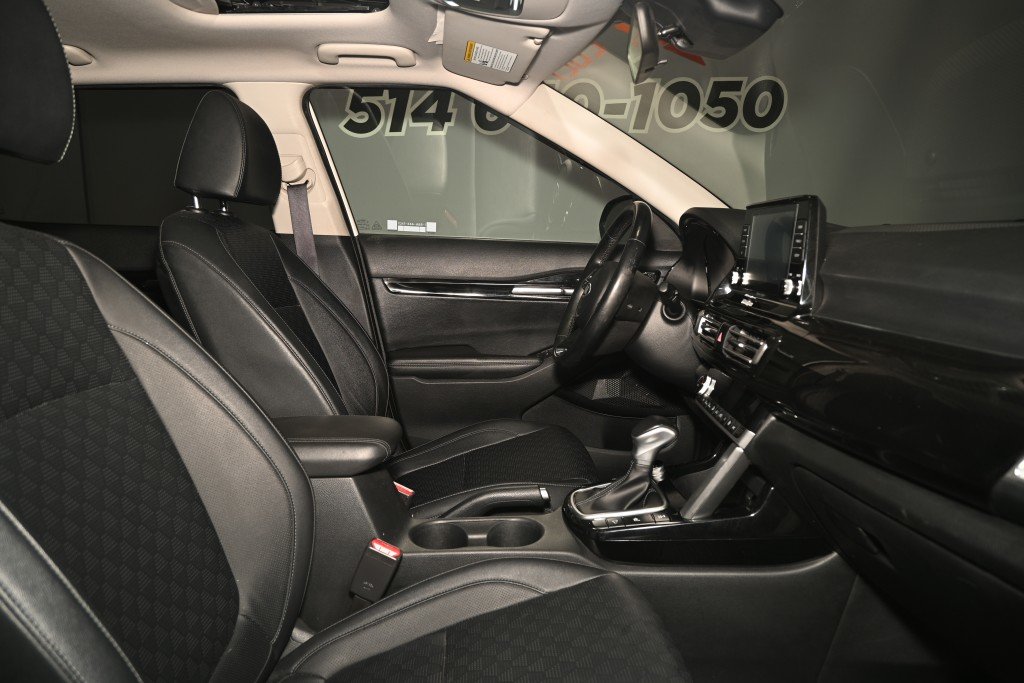 2026 Ford Explorer - Image 4