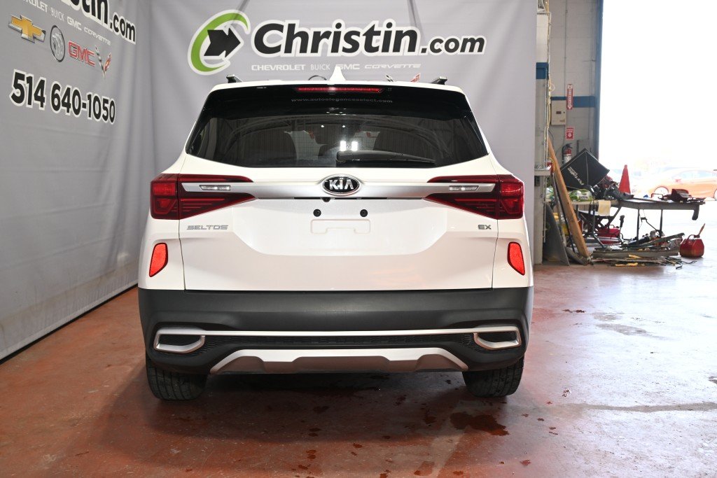 2026 Ford Explorer - Image 14