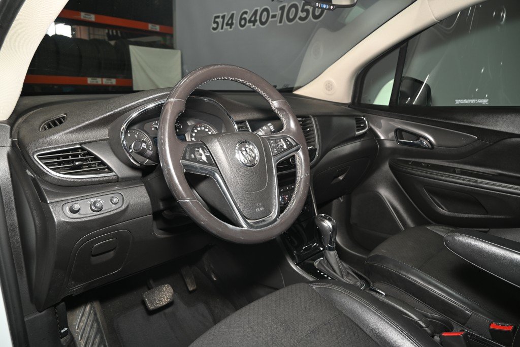 2021 Toyota Corolla - Image 3