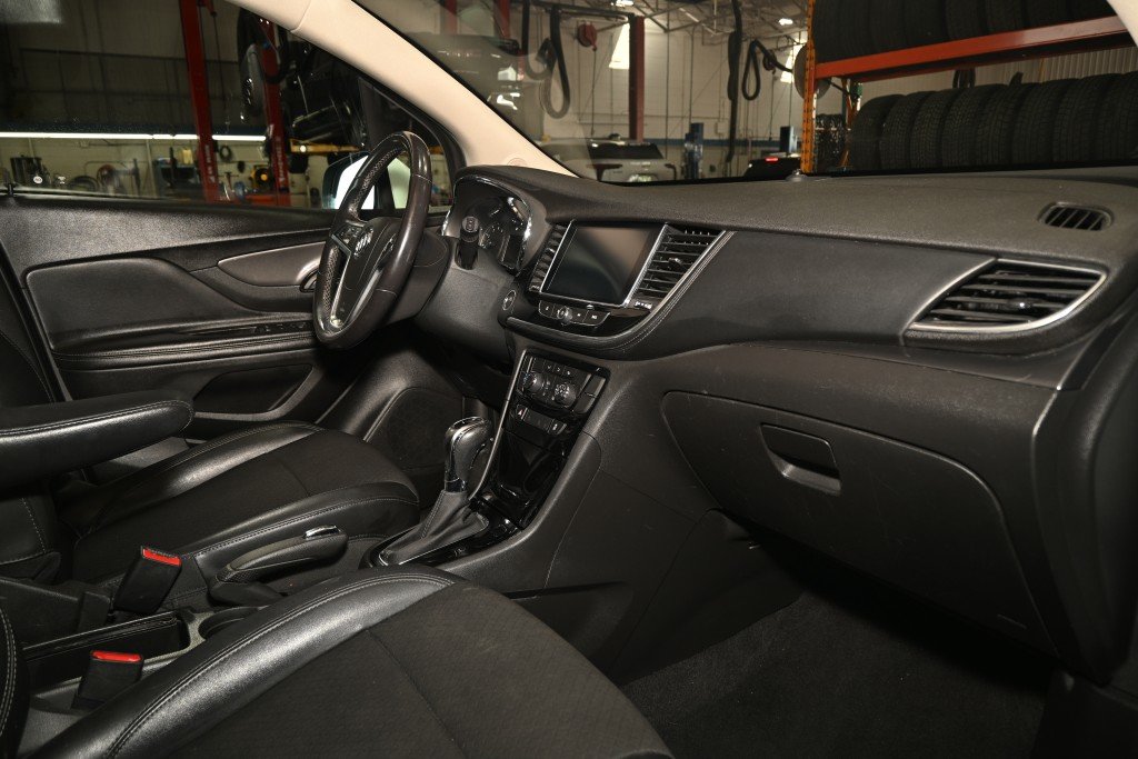 2021 Toyota Corolla - Image 12
