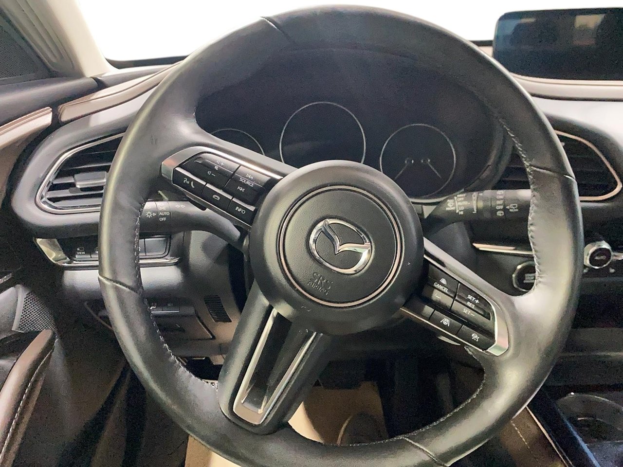 2022 Toyota Corolla - Image 11
