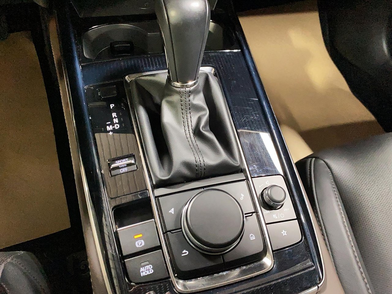 2022 Toyota Corolla - Image 14