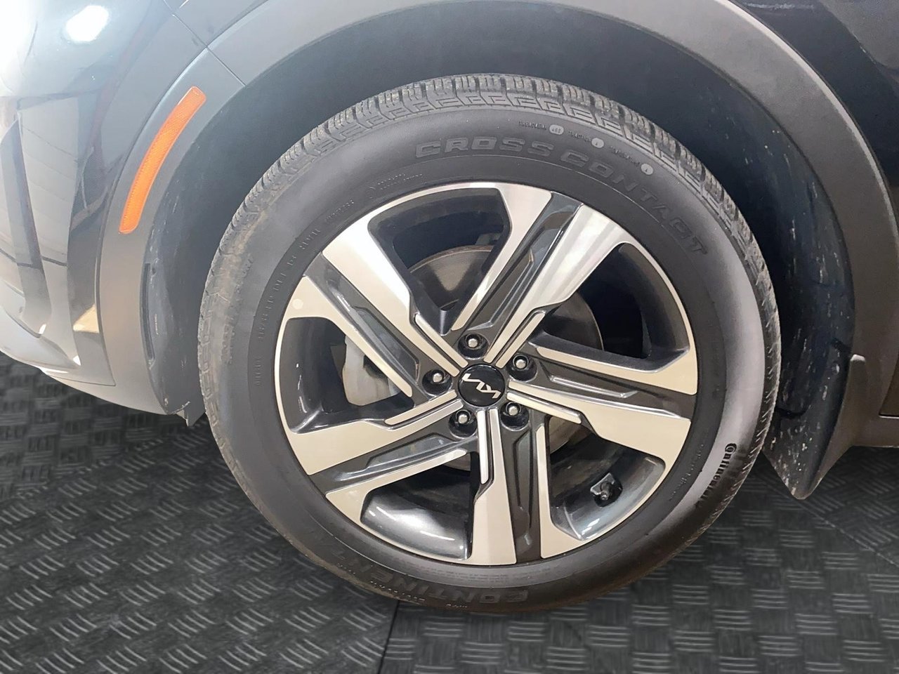 2024 Toyota Rav4 - Image 7
