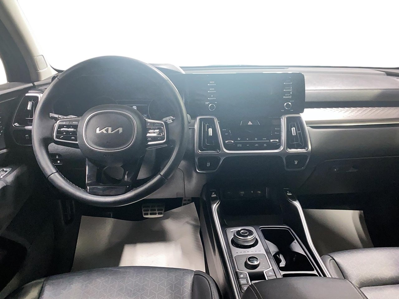 2024 Toyota Rav4 - Image 9