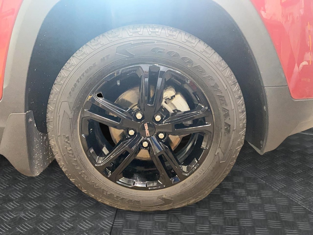 2023 Toyota Rav4 - Image 4