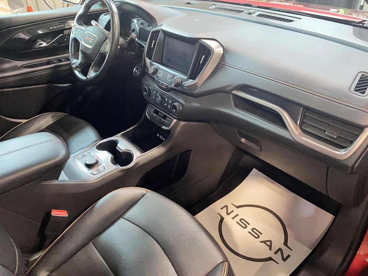 2023 Toyota Rav4 - Image 16