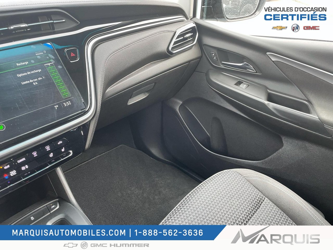 2021 Volkswagen Tiguan - Image 15