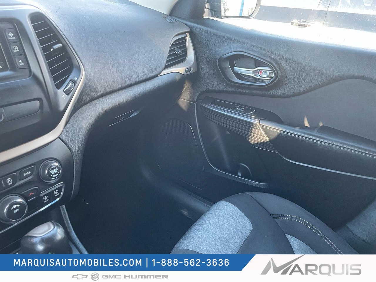 2022 Ford F-150 - Image 12