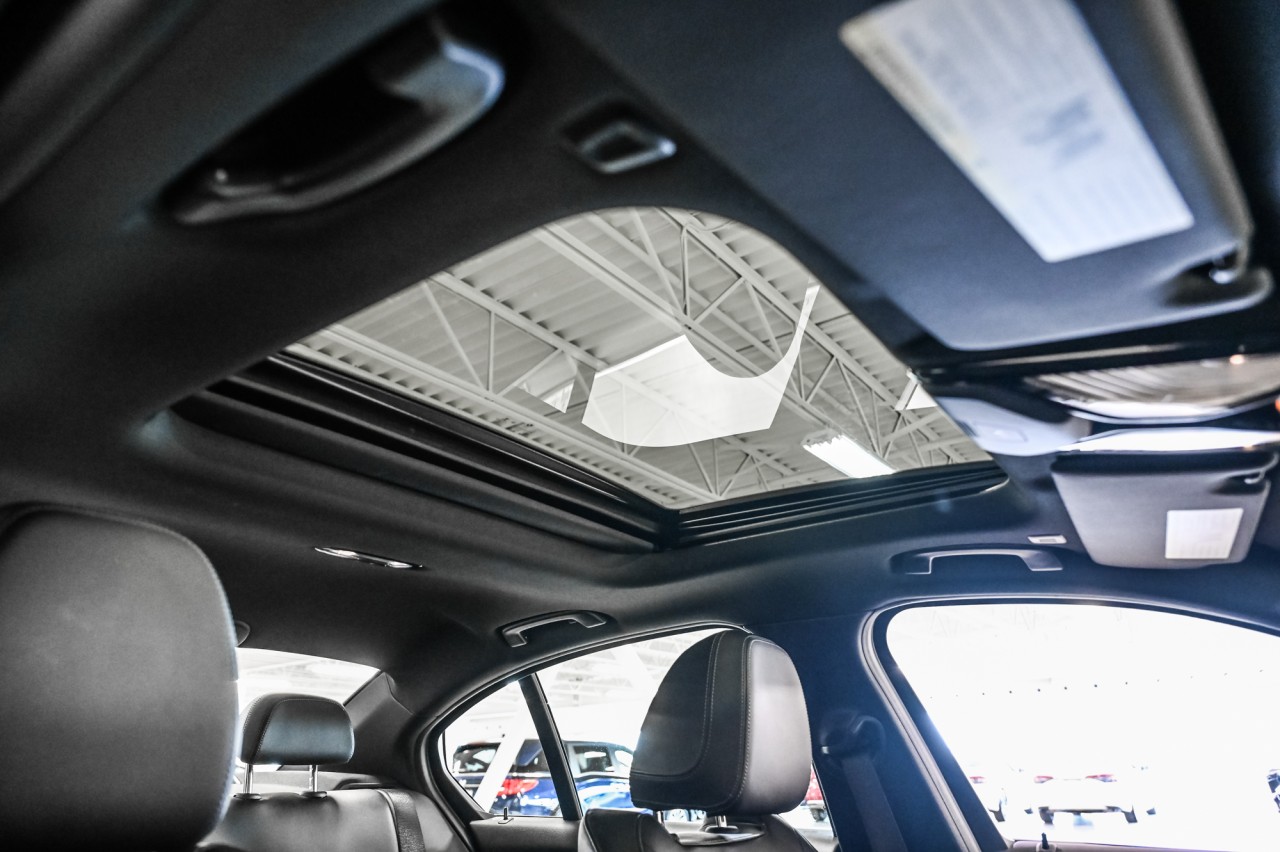 2020 Toyota Prius Prime - Image 32