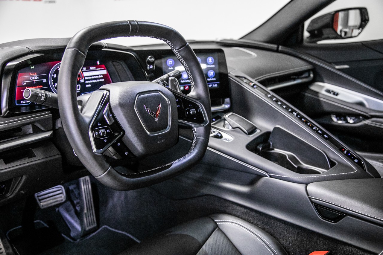 2024 Volkswagen Golf R - Image 11