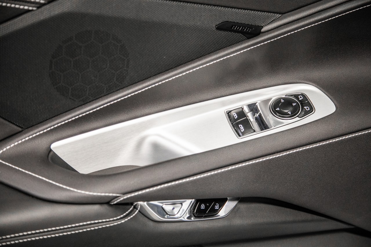 2024 Volkswagen Golf R - Image 20