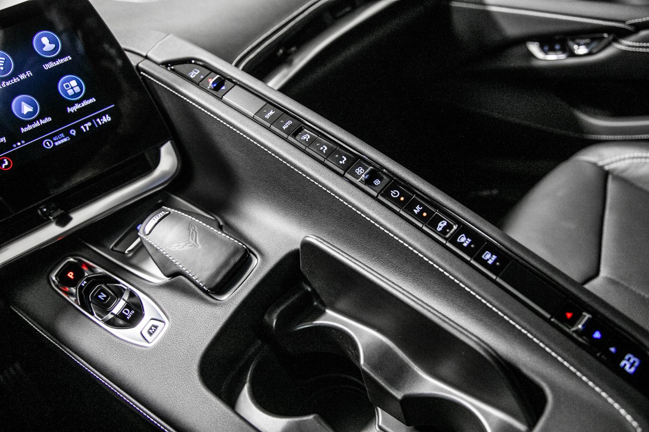 2024 Volkswagen Golf R - Image 30