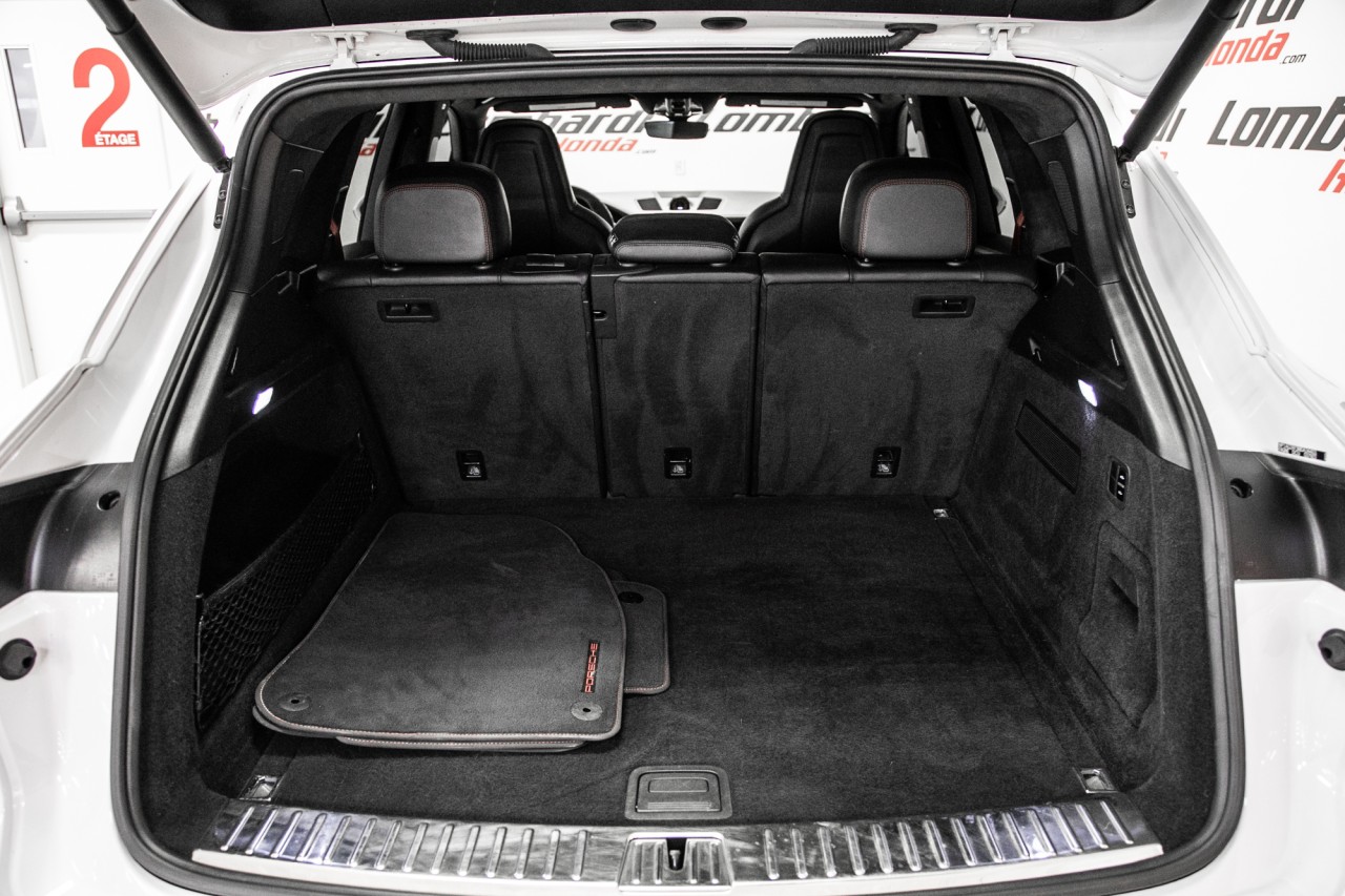 2024 Toyota Prius - Image 14
