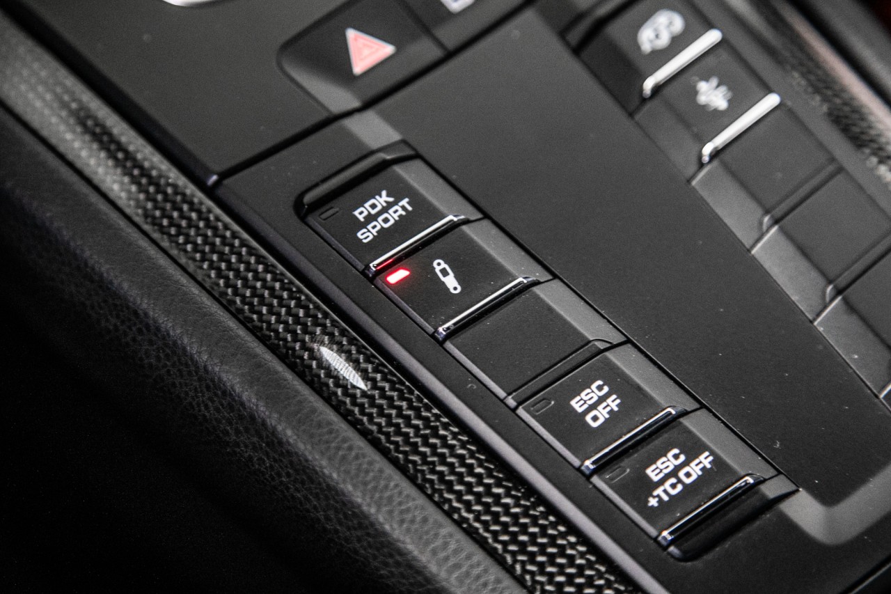 2021 Jeep Gladiator - Image 25