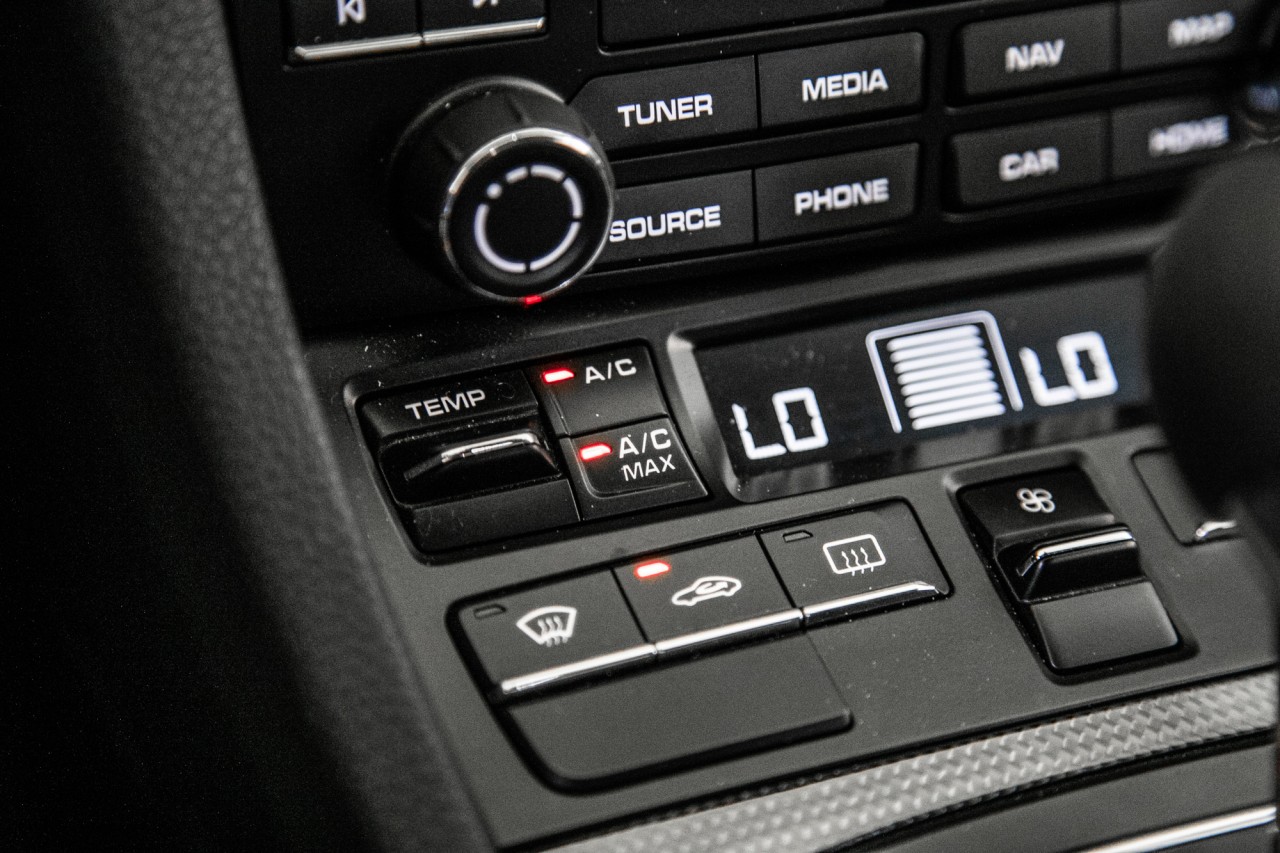 2021 Jeep Gladiator - Image 26