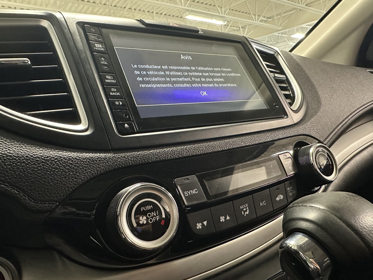 2025 Toyota Rav4 - Image 18