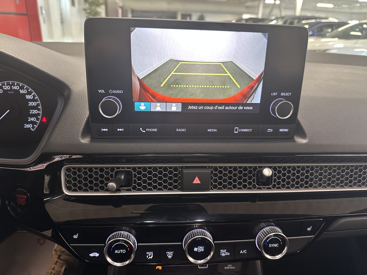2023 Nissan Pathfinder - Image 18