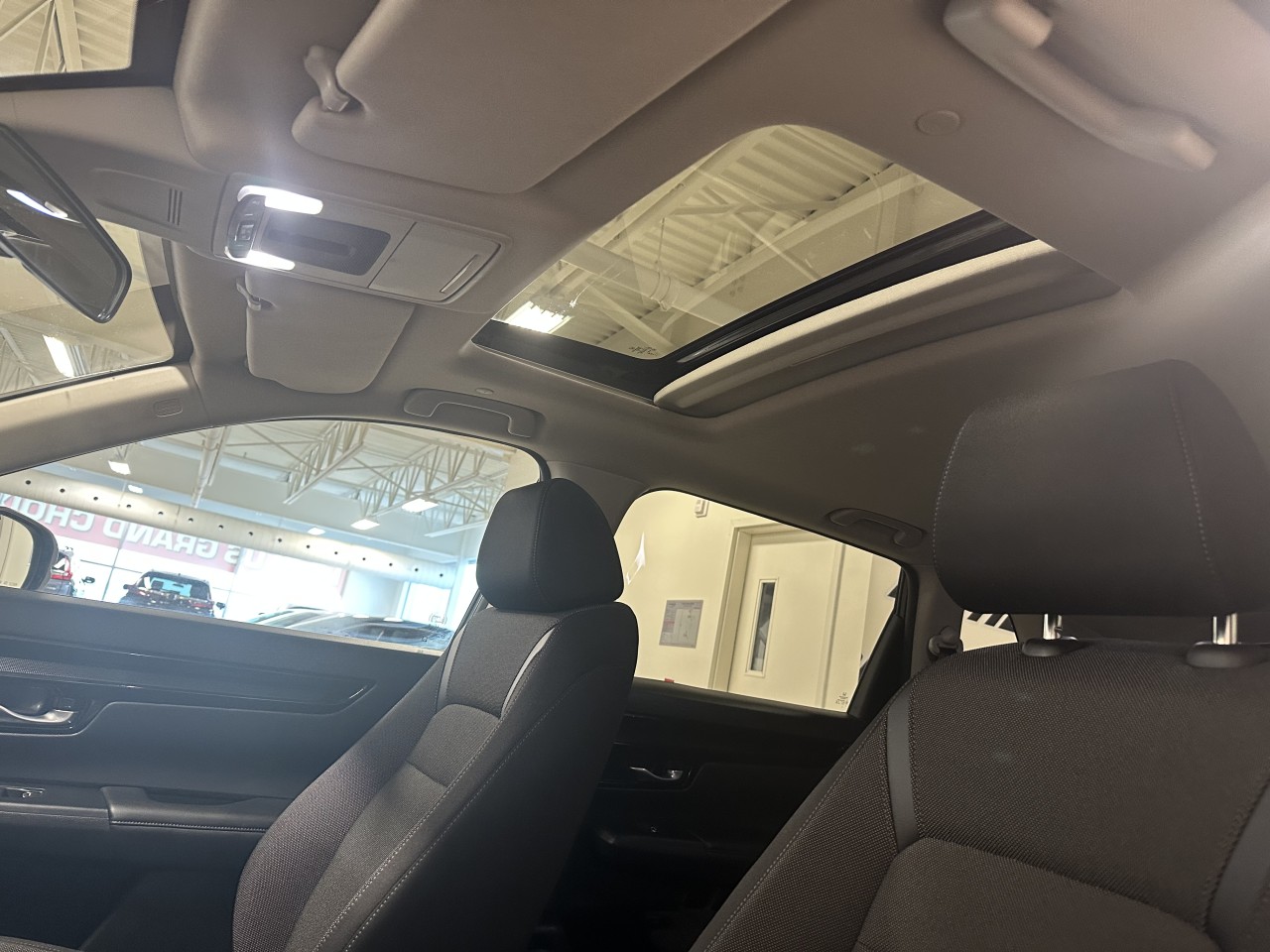 2023 Honda Odyssey - Image 13