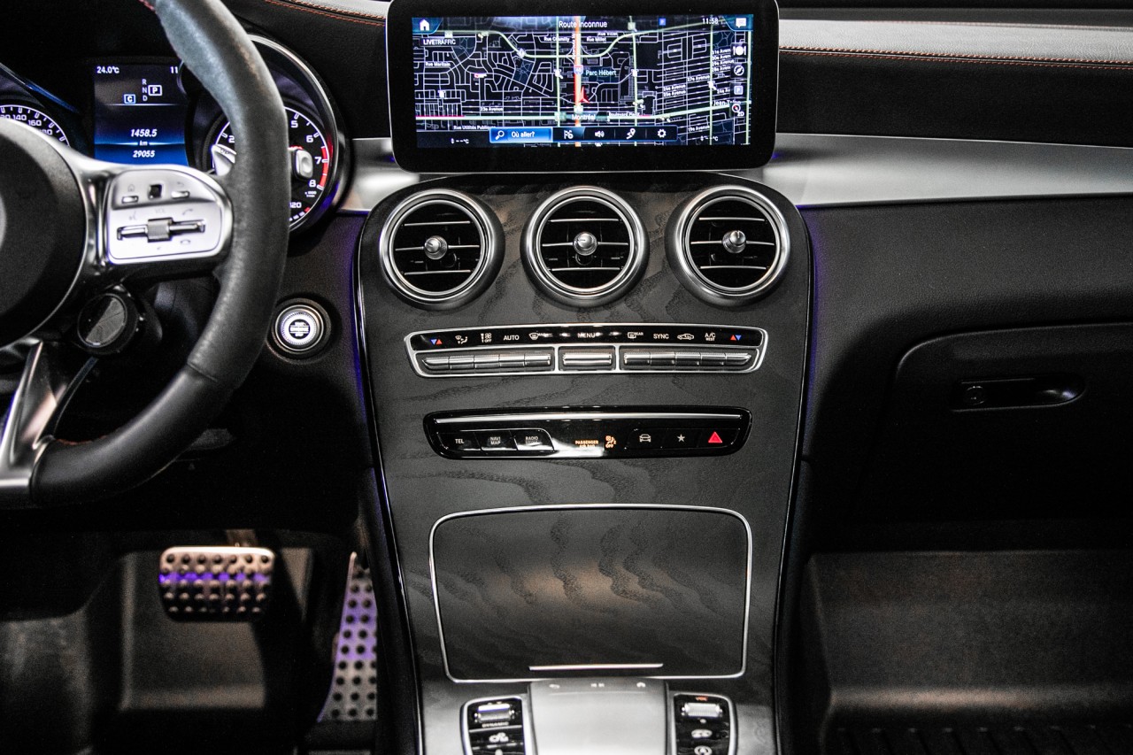 2017 Infiniti QX70 - Image 27