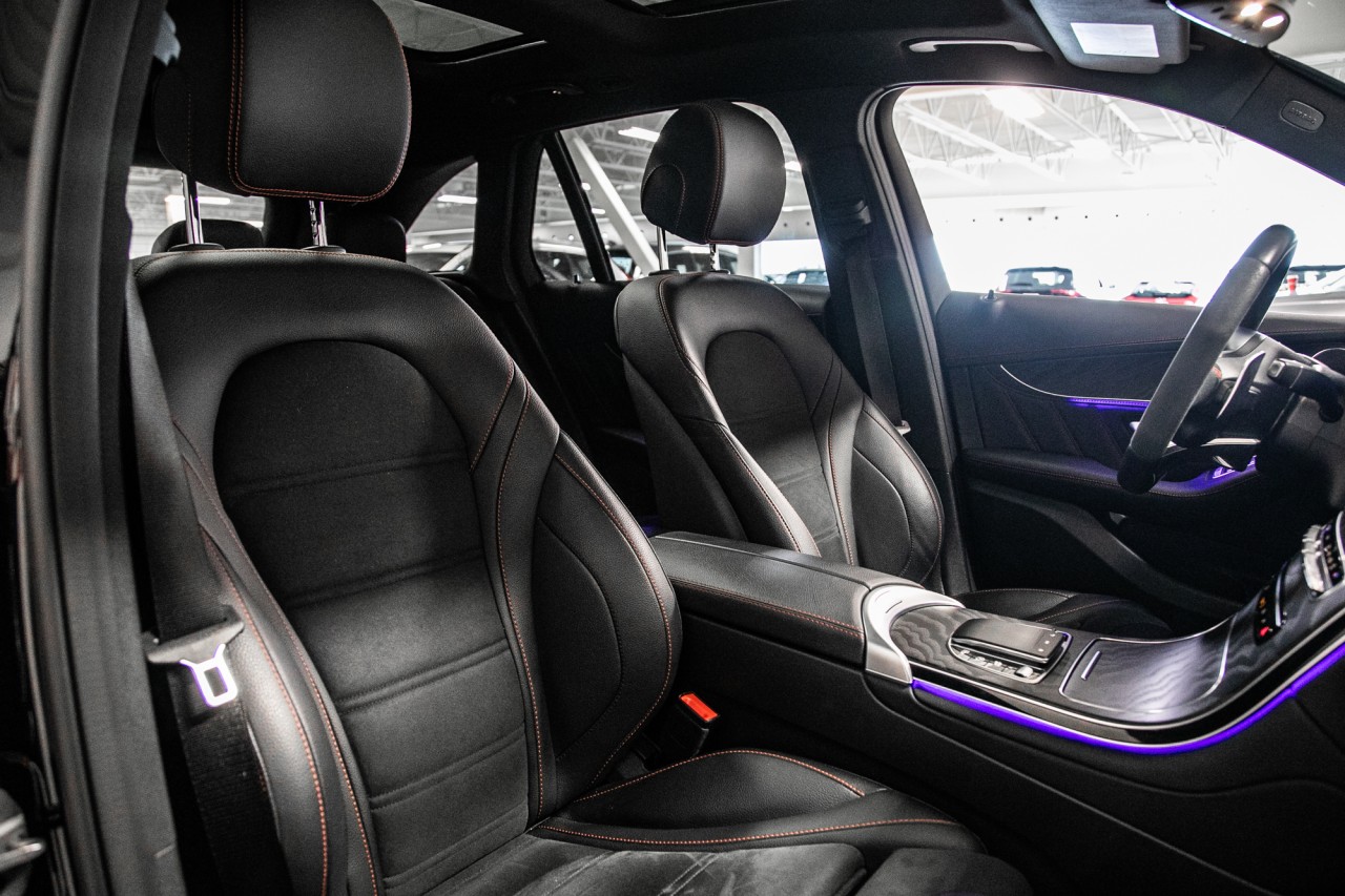 2017 Infiniti QX70 - Image 30