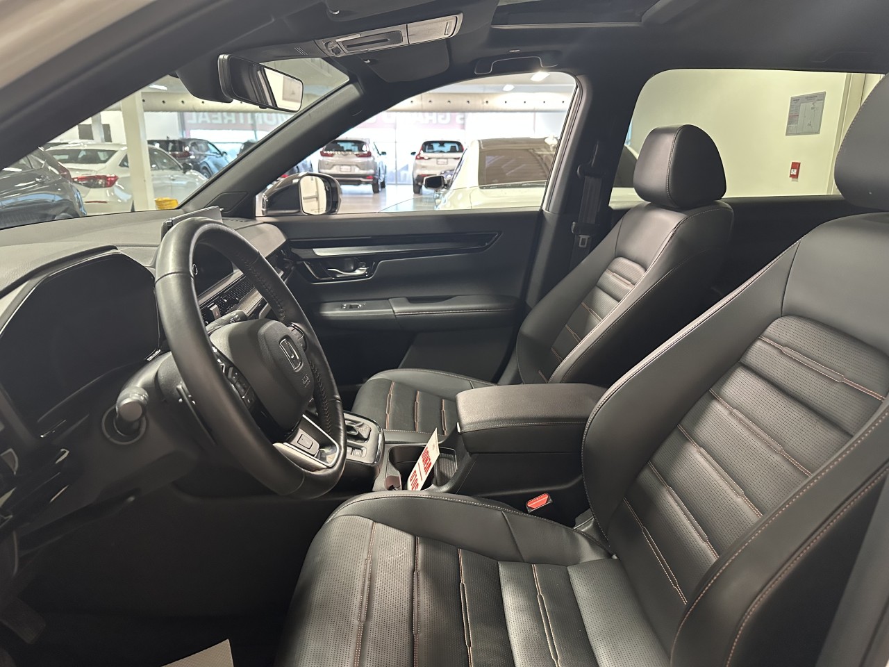 2025 Hyundai Santa Fe - Image 16