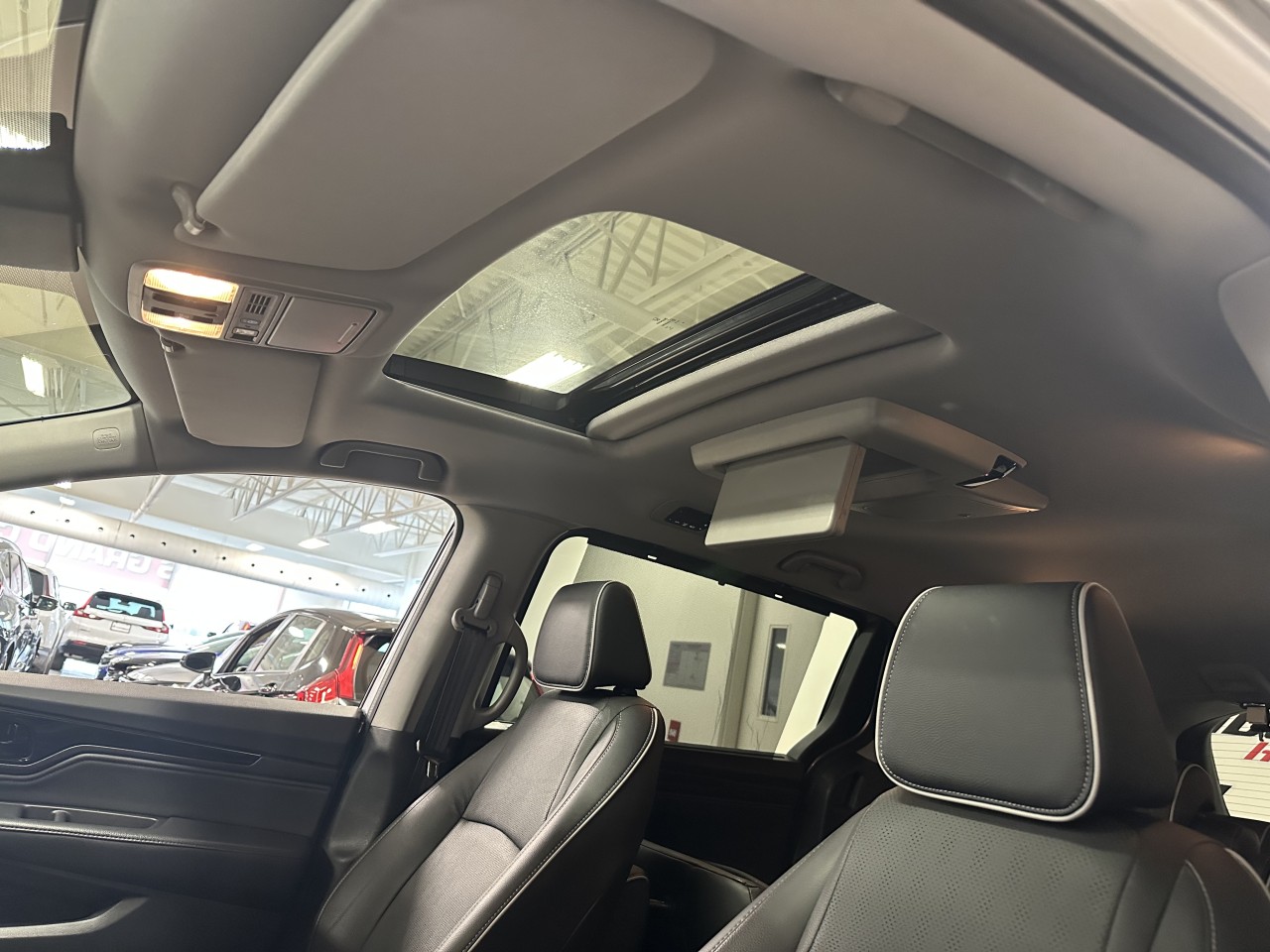 2026 Lincoln Aviator - Image 14