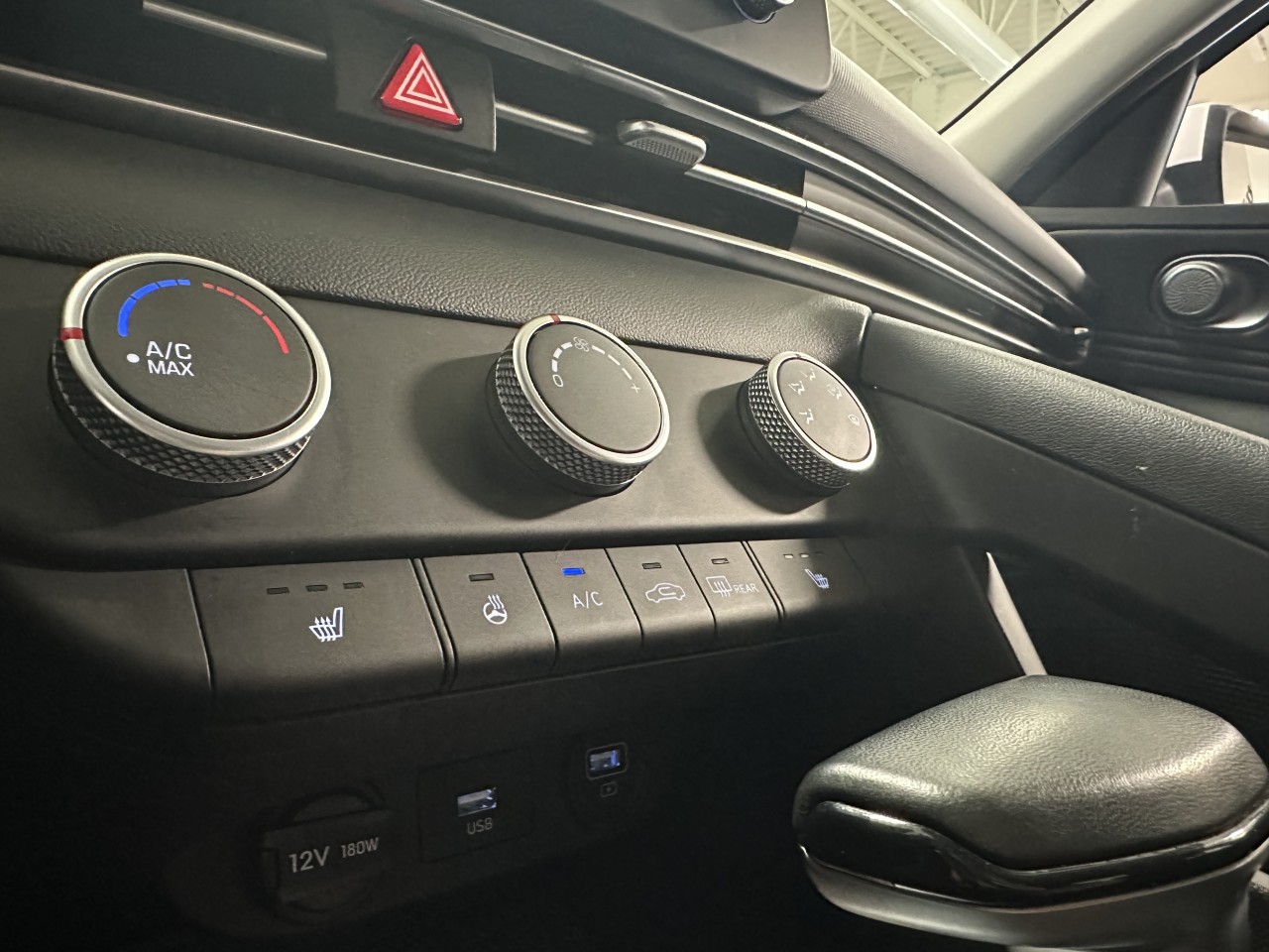 2026 Ford Explorer - Image 17