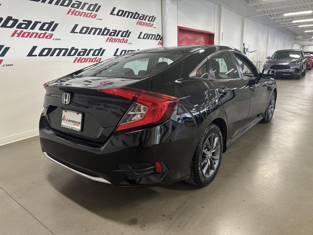 2026 Ford Bronco - Image 9