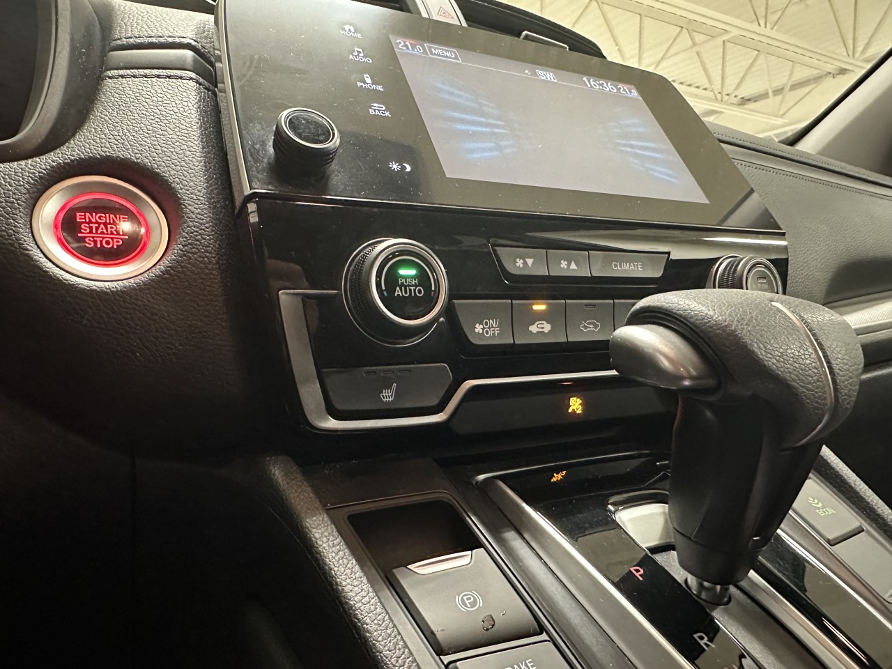 2026 Ford F-150 - Image 18