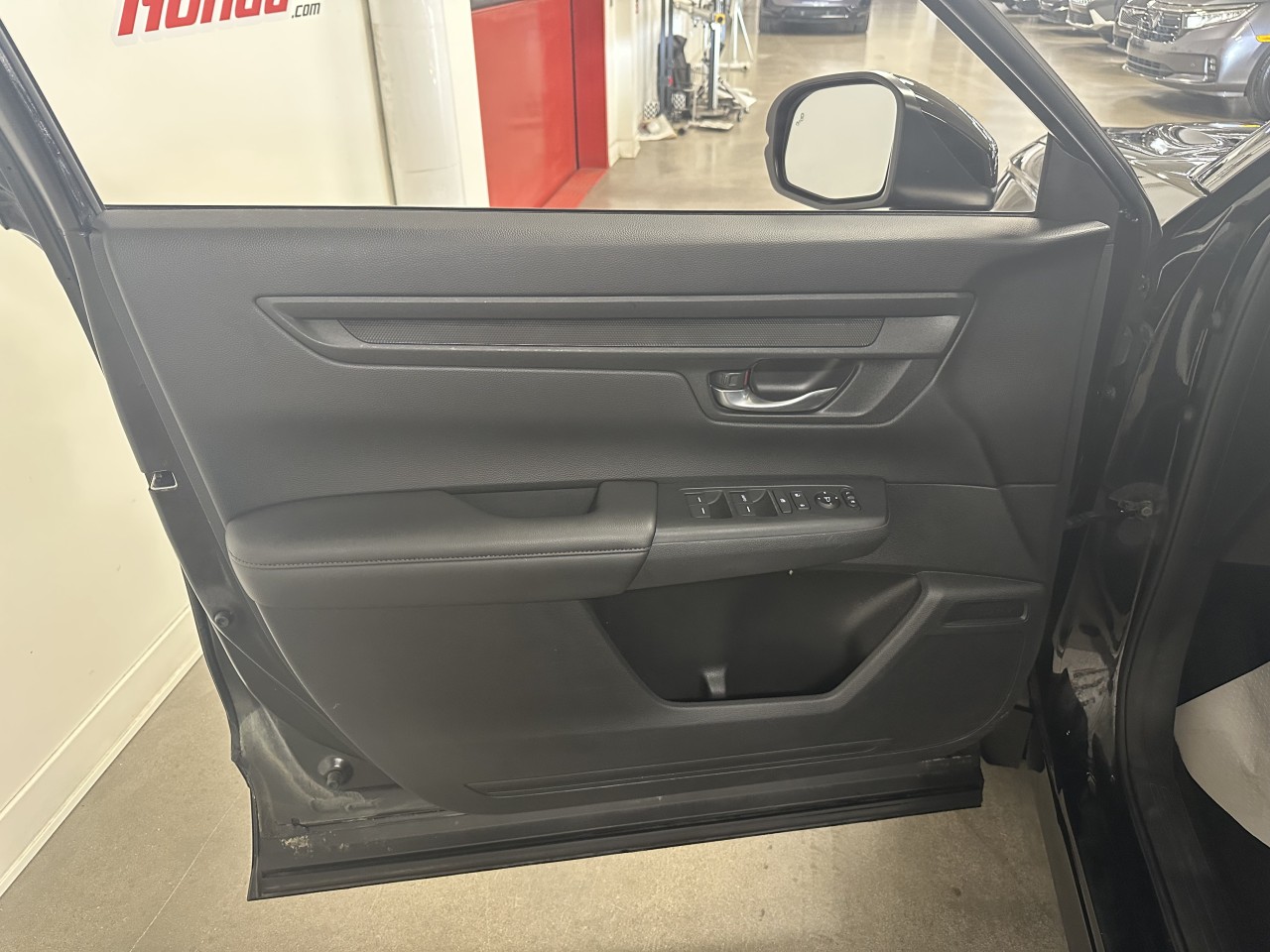 2022 Volvo XC90 - Image 10