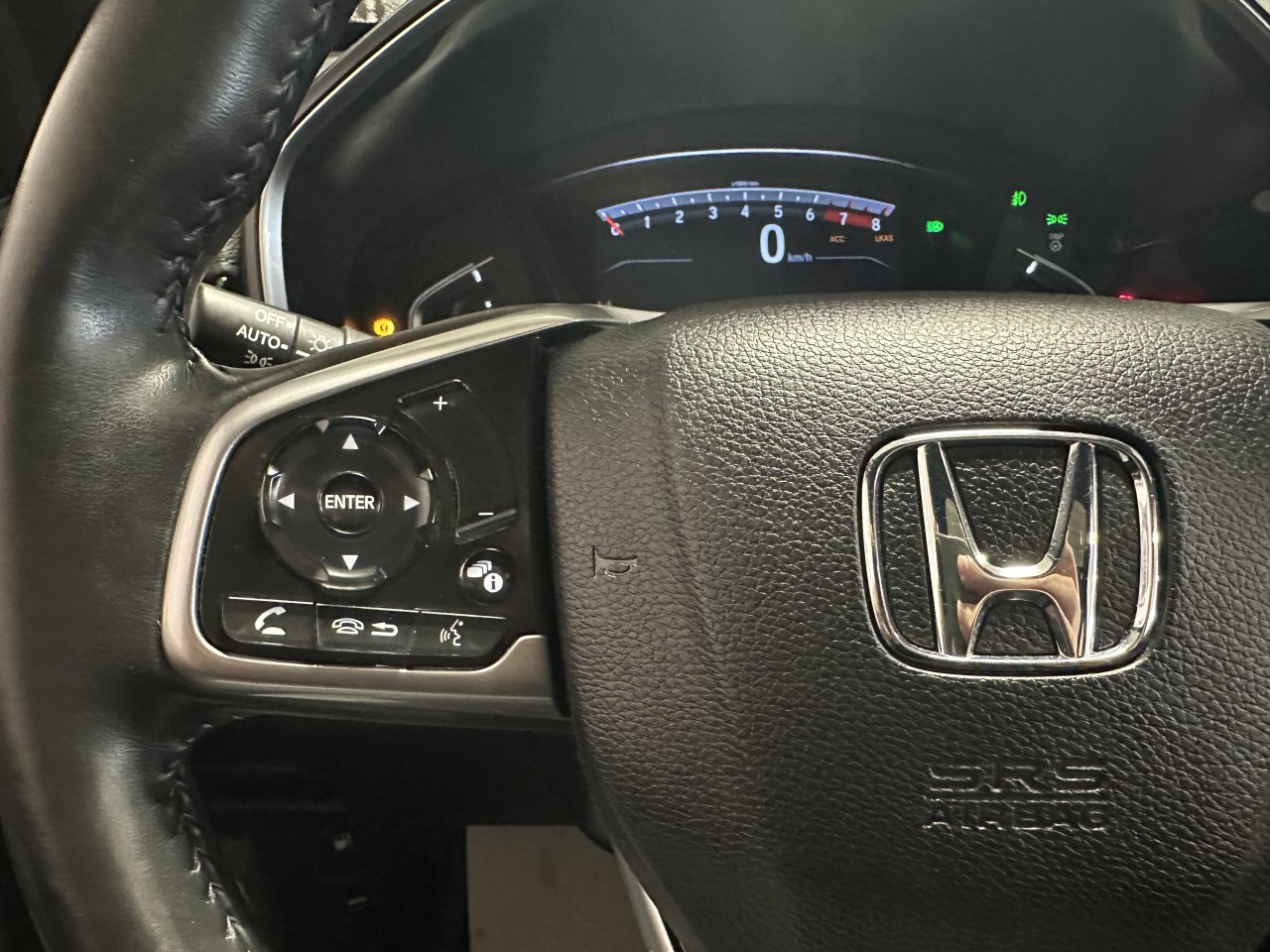 2024 Volvo XC40 - Image 16