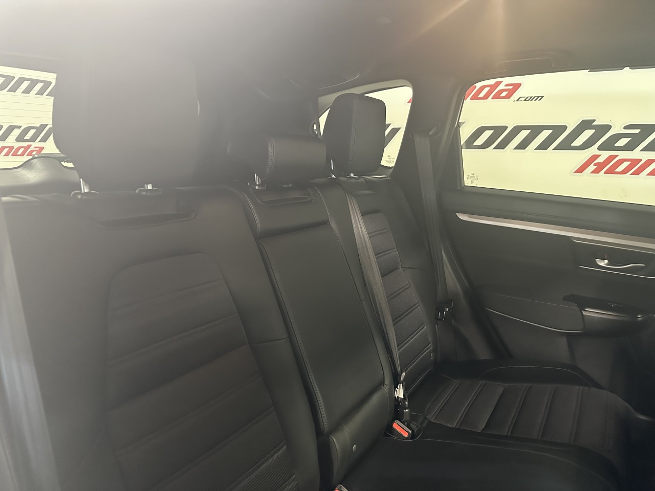 2024 Volvo XC40 - Image 28