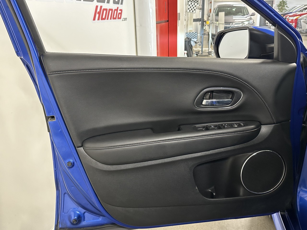 2027 HONDA HR-V - Image 12