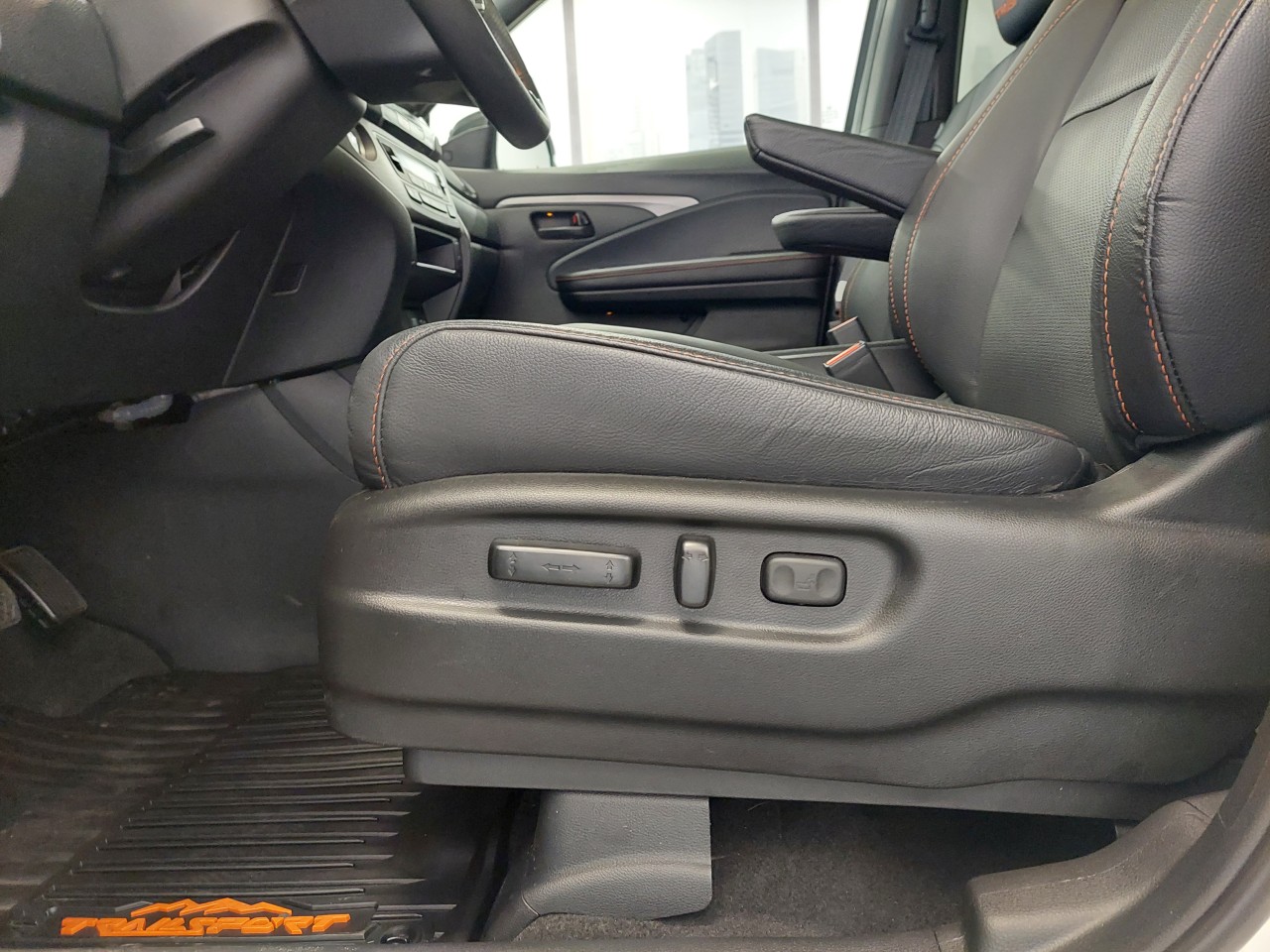 2023 Ford F-150 - Image 12