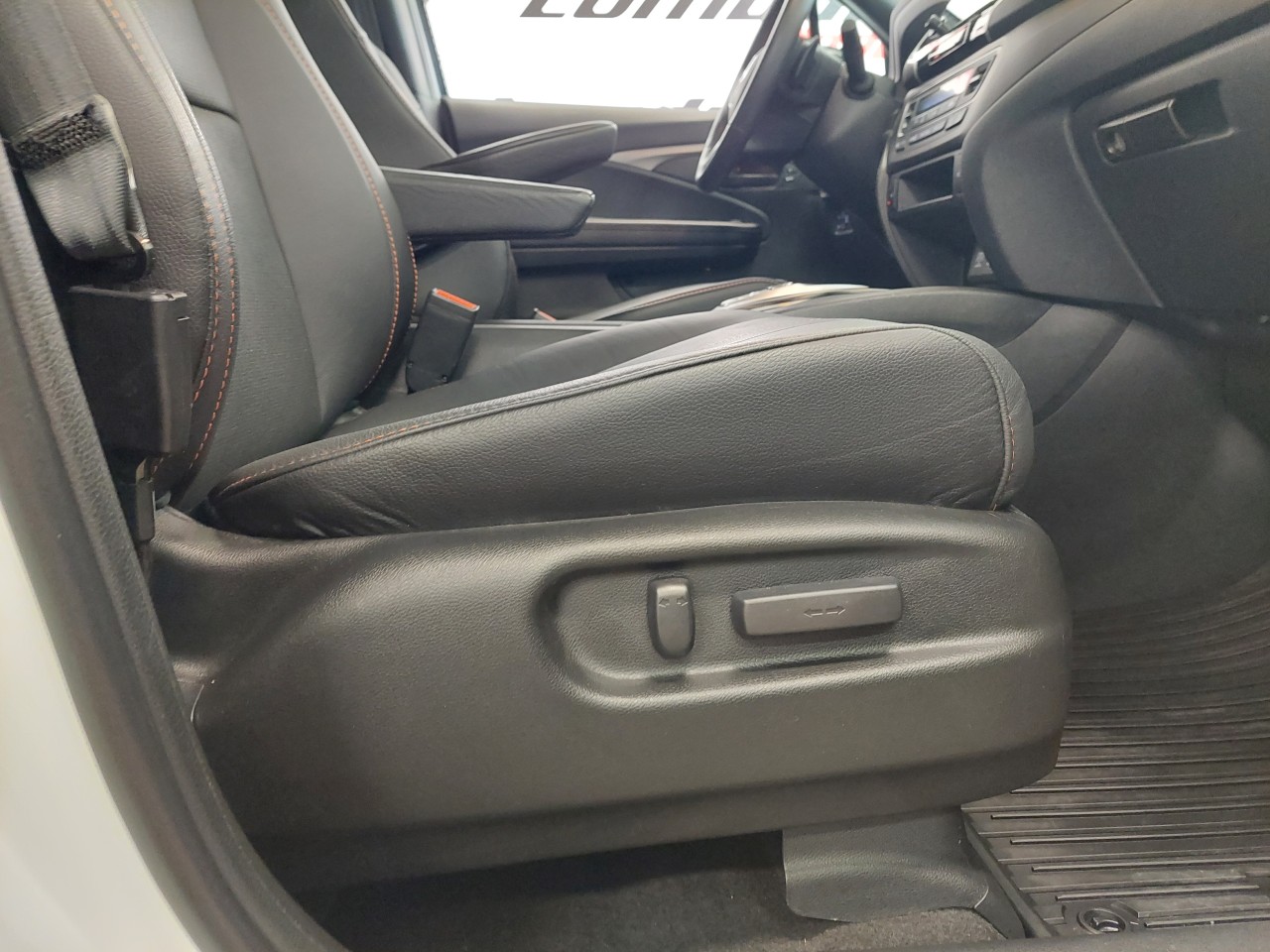 2023 Ford F-150 - Image 23