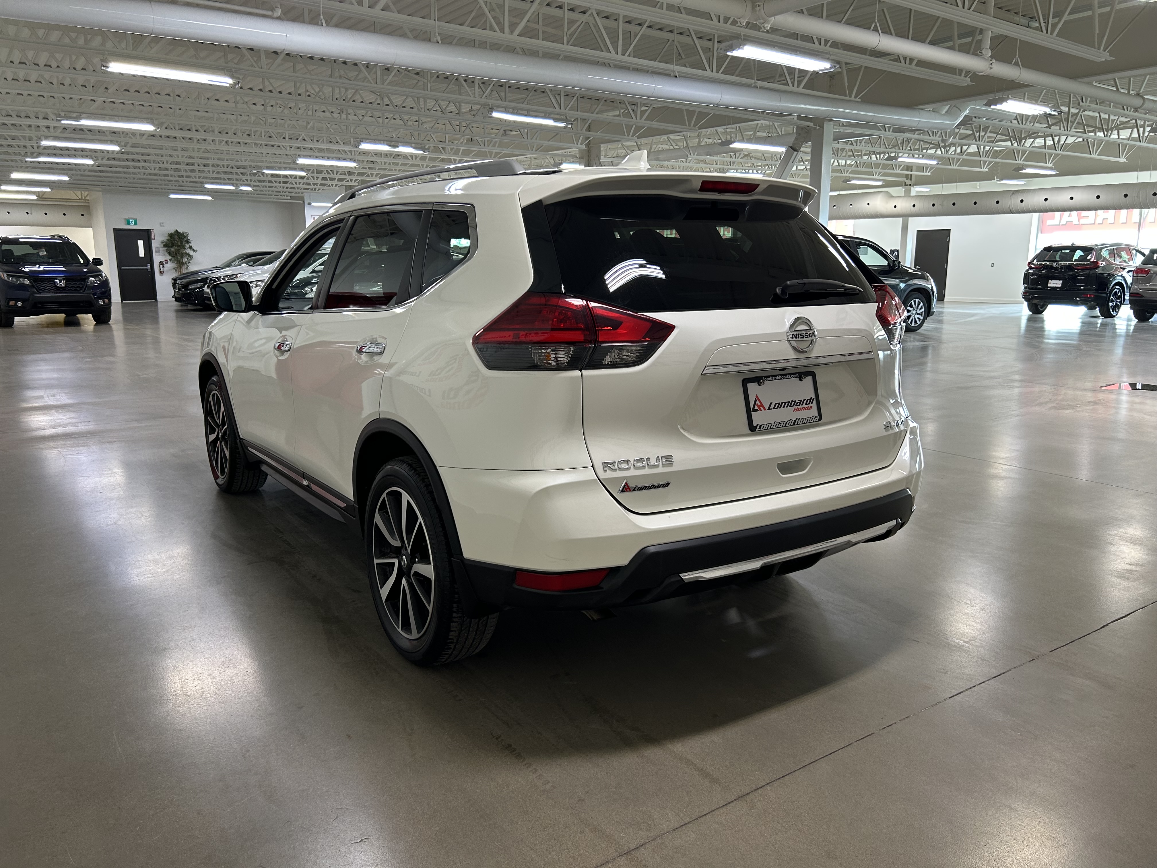 2025 Lincoln Aviator - Image 5