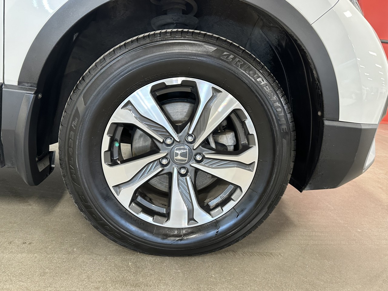 2025 Volvo XC90 Plug-In Hybrid - Image 6