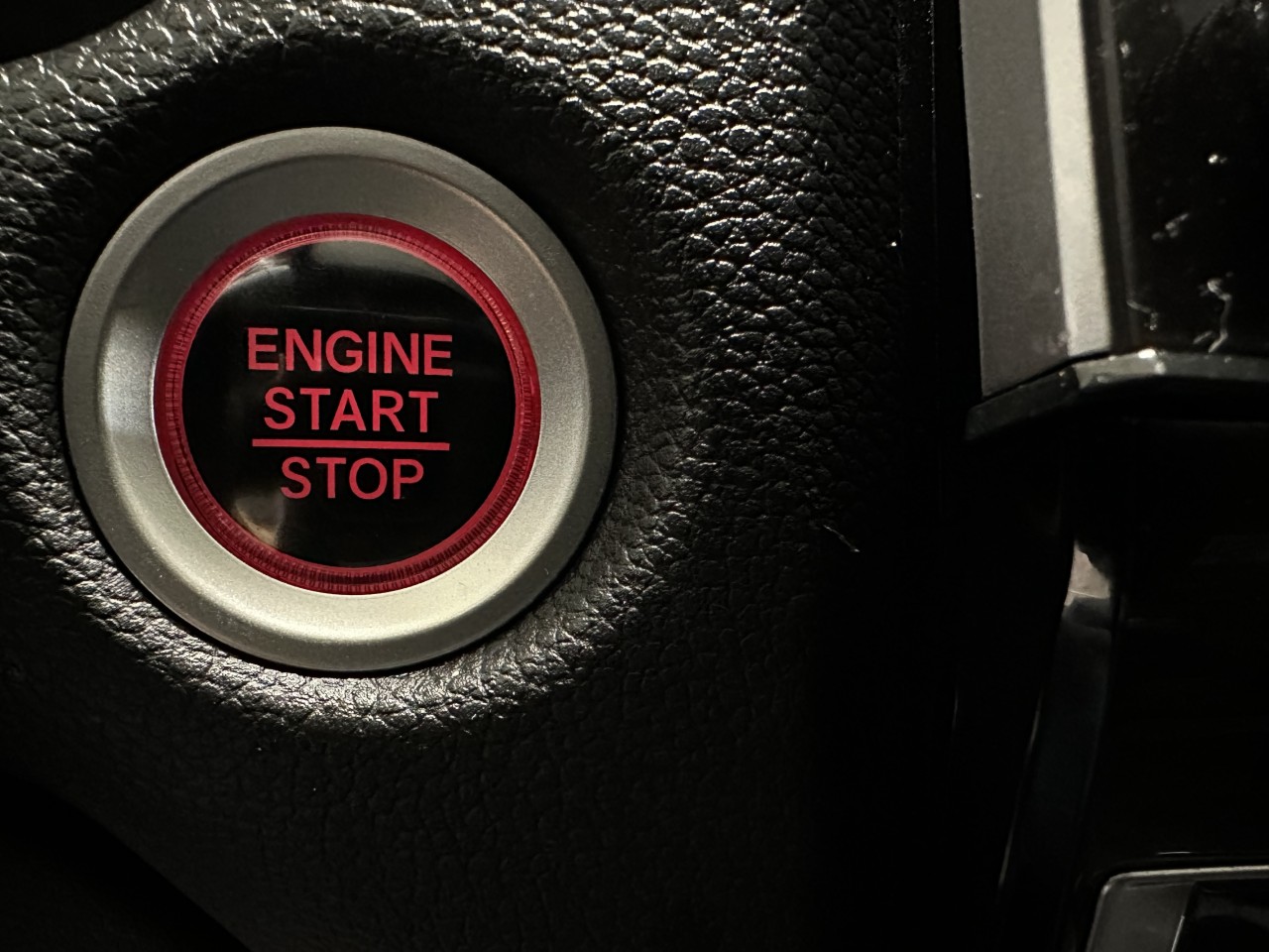 2025 Volvo XC90 Plug-In Hybrid - Image 20