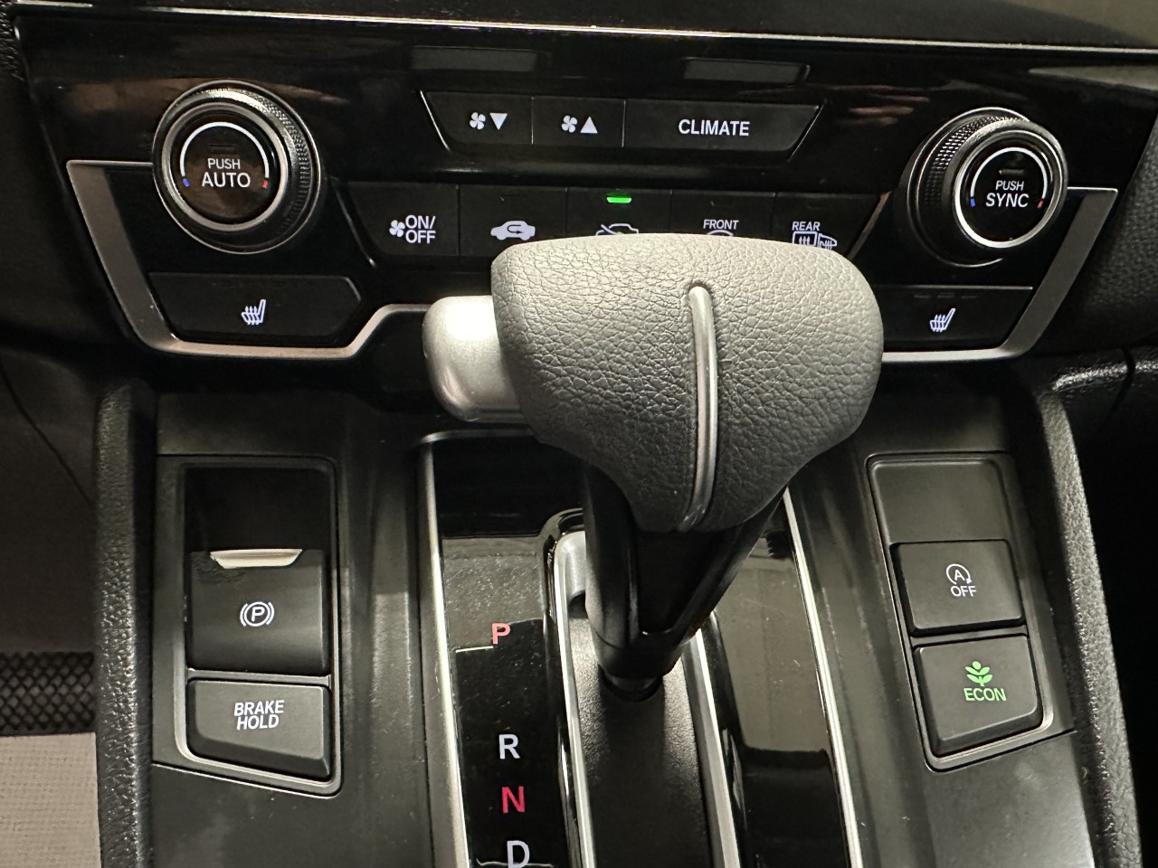 2025 Volvo XC90 Plug-In Hybrid - Image 21