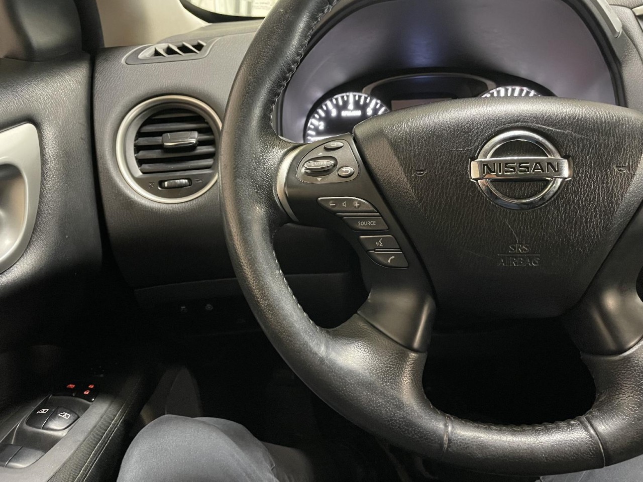2026 Ford F-150 Hybrid - Image 15