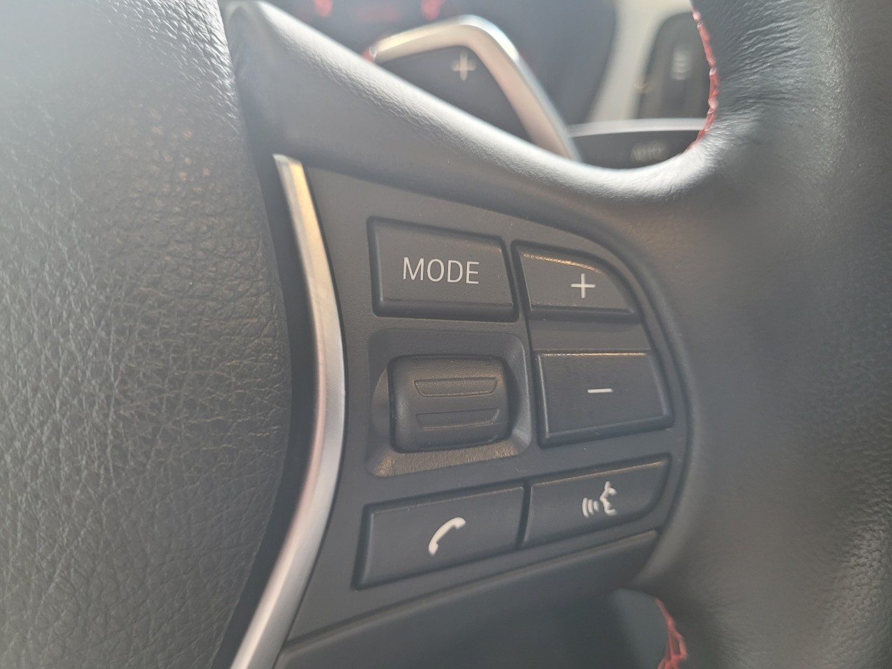 2023 Volvo S90 - Image 21