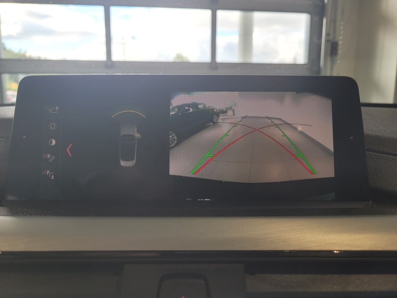 2023 Volvo S90 - Image 24
